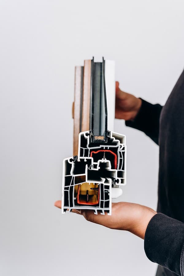 Coupe de chassis avec triple vitrage